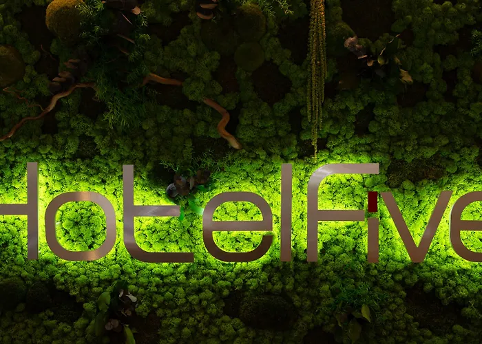Hotel Five